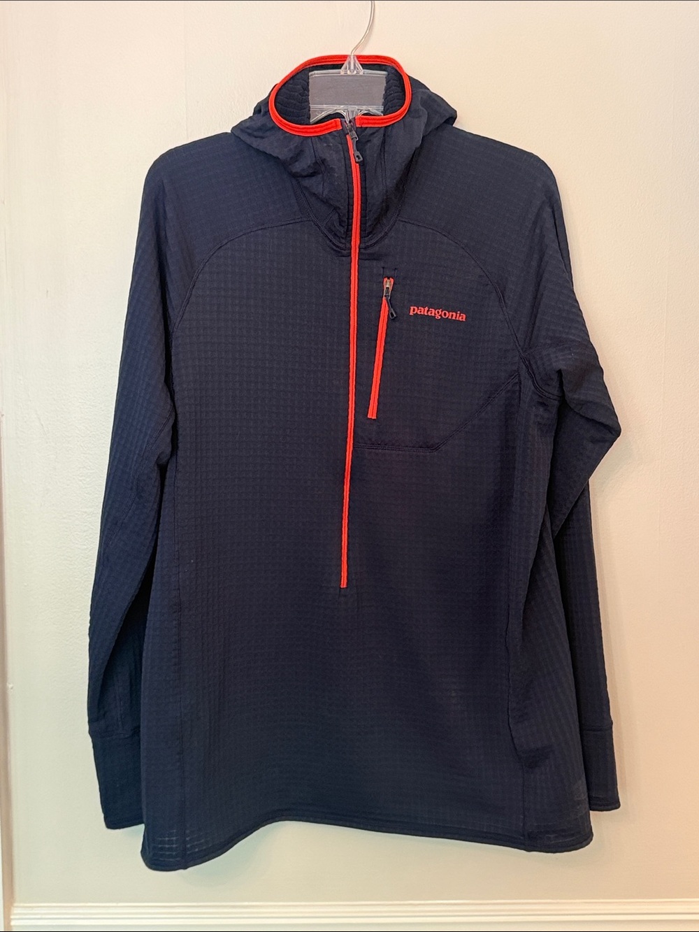Patagonia Navy Blue Large L R1 Grid Fleece Pullover Hoodie Men’s EUC MINT Hoody